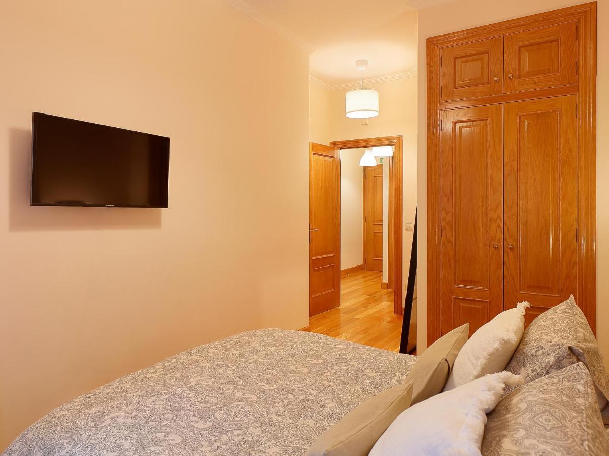 Casco Historico-Catedral Parking Incluido Appartement Oviedo Buitenkant foto